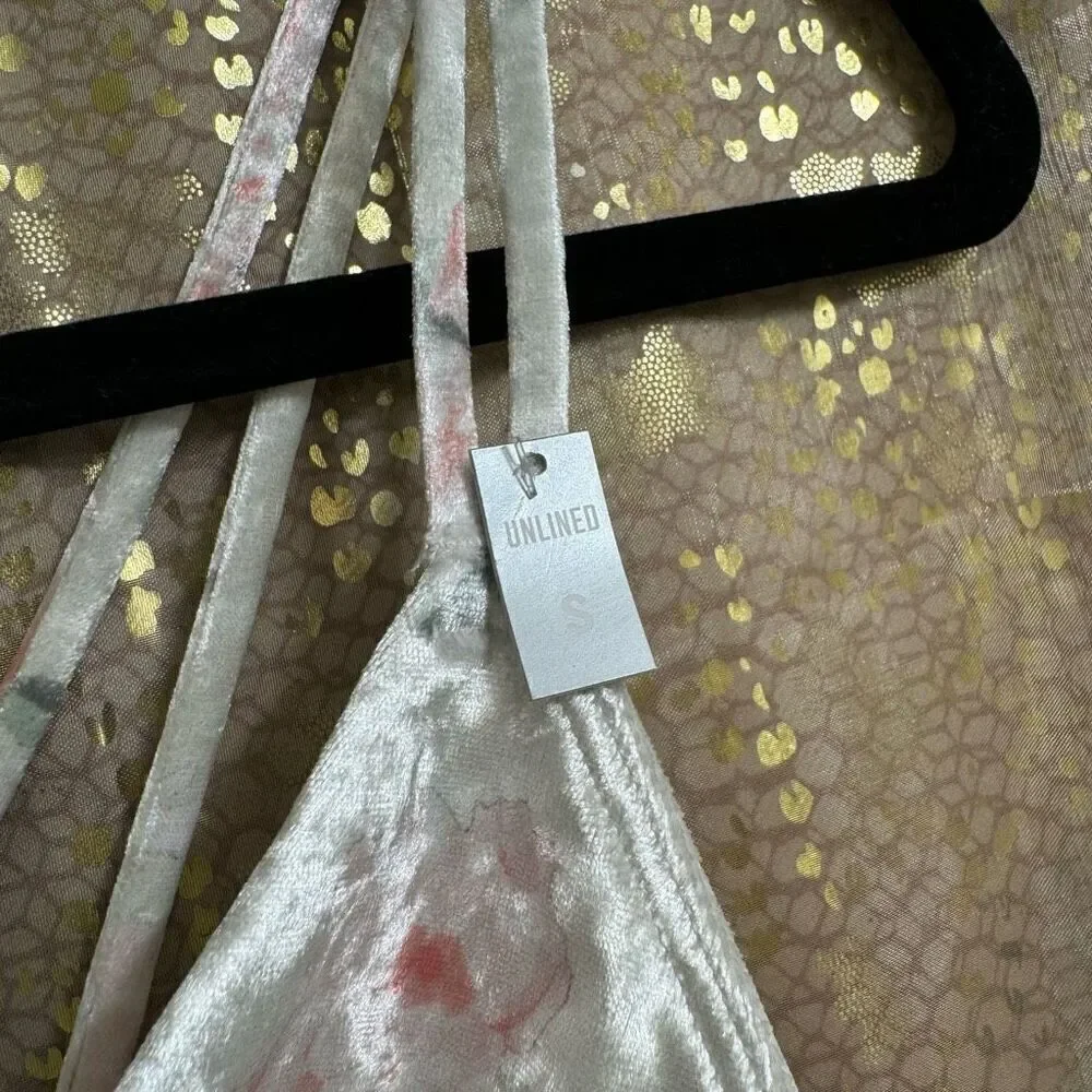 PINK Victorias Secret White Floral Velvet Triangle Strappy Bralette Small‎ NWT